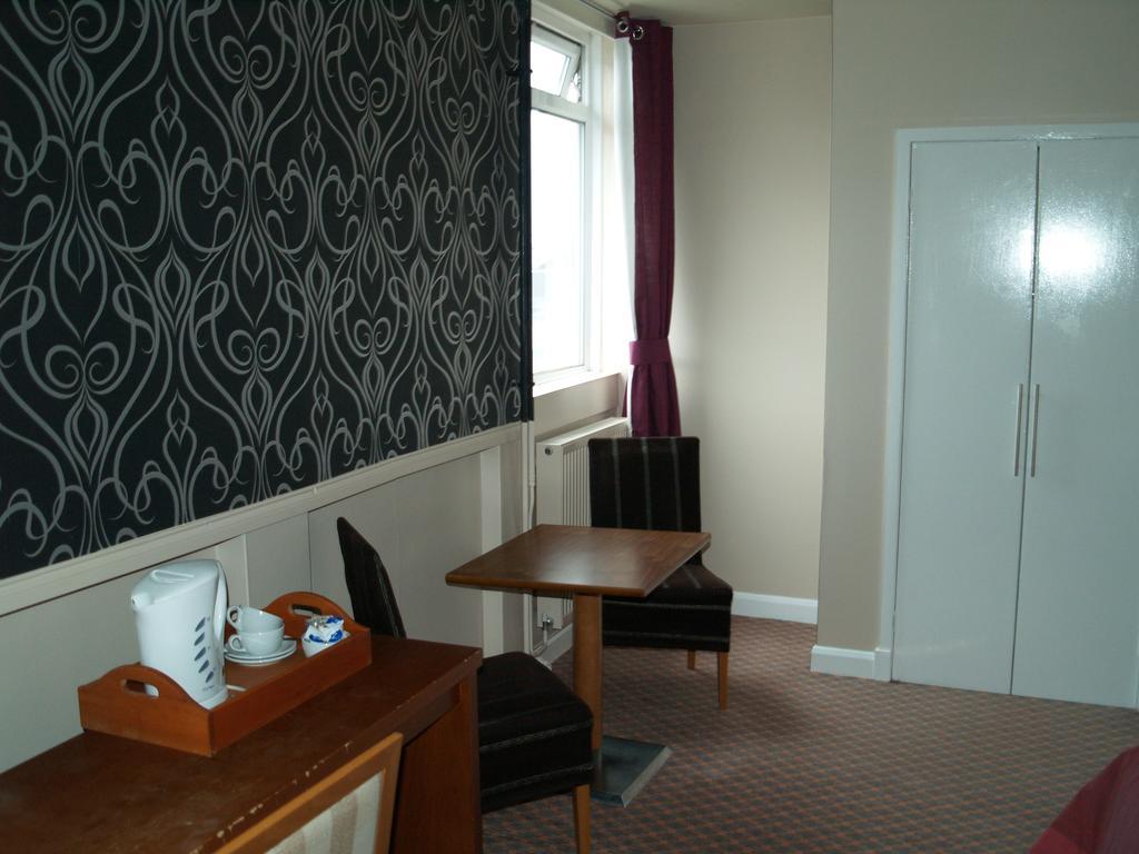 Antonine Hotel Falkirk Exterior photo